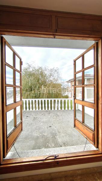 Foto 5b23ec19-83e0-4926-98f8-9ccf2da71aa7. Haus mit parking in Cacicedo Camargo