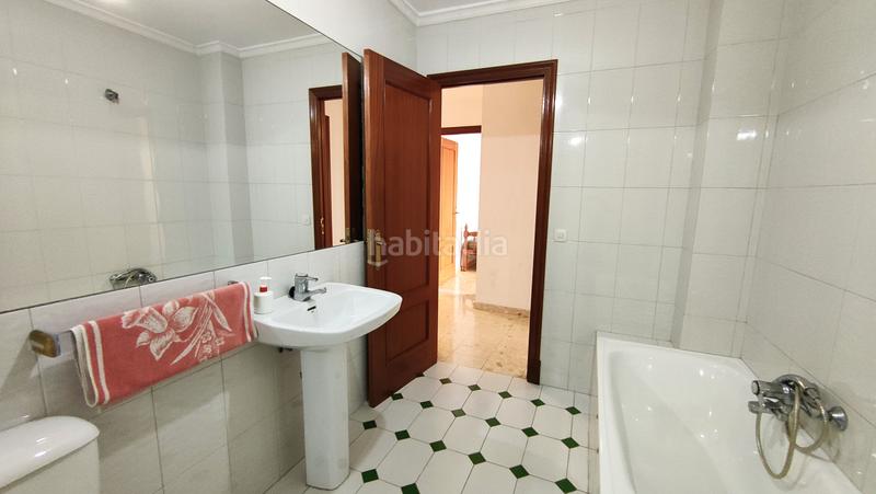 Foto f9a4559d-b2e2-46d8-9d53-dbe1408a362f. Haus mit parking in Cacicedo Camargo