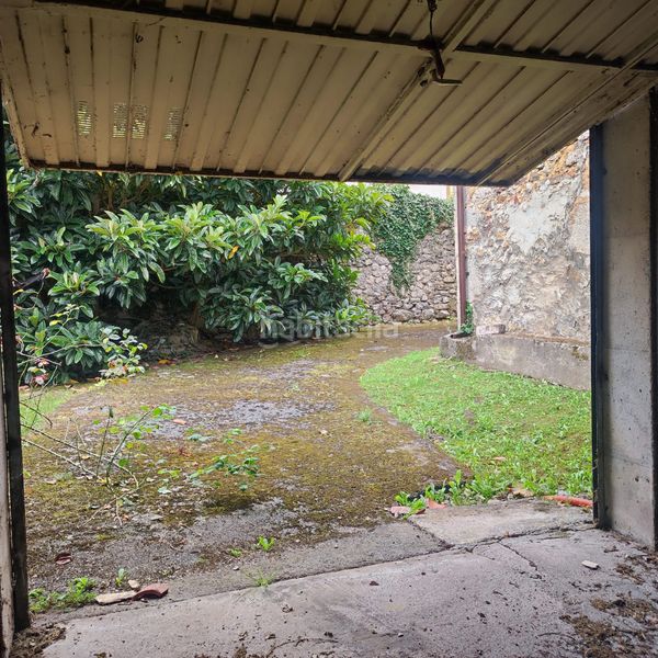 Foto c169b242-7411-4eff-811d-ad7b25a6c6ec. Casa amb aparcament a Ruesga