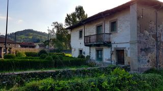 Casa a Barros - barrio barros 203. Casona rústica en el centro del pueblo
