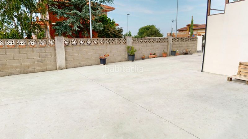 Foto d22cd1d0-edd9-4f42-ac87-c4de61c78f3e. Casa a calle corceño 5 a Alisal - San Román Santander