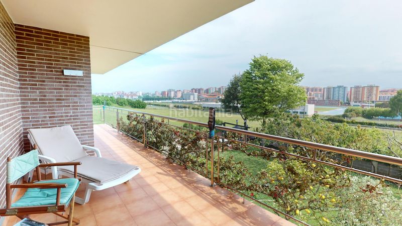 Foto d99c7fd9-8d26-4477-b8bf-015b38166f7b. Casa a calle corceño 5 a Alisal - San Román Santander