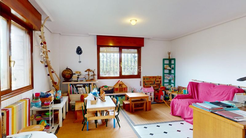 Foto fd748ad0-b1ba-42ce-b466-83ca14993ddf. Casa a calle corceño 5 a Alisal - San Román Santander