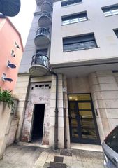 Local Comercial a Santander - calle elcano 4. Local en venta a pie de calle