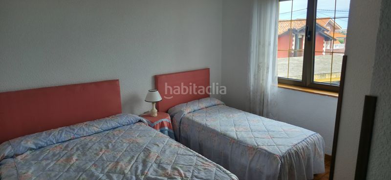 Foto a37dd902-b19b-435b-a463-46b6631bf85e. Casa amb calefacció aparcament a Suances