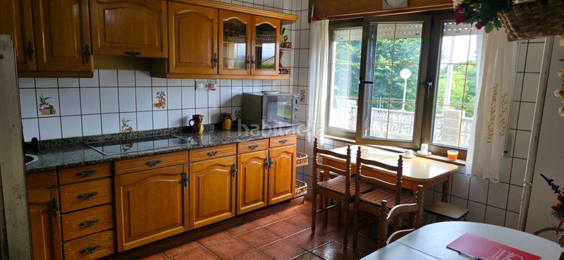 Foto ce7bdd54-6261-46b3-8575-efc45bbd4a04. Casa amb calefacció aparcament a Suances