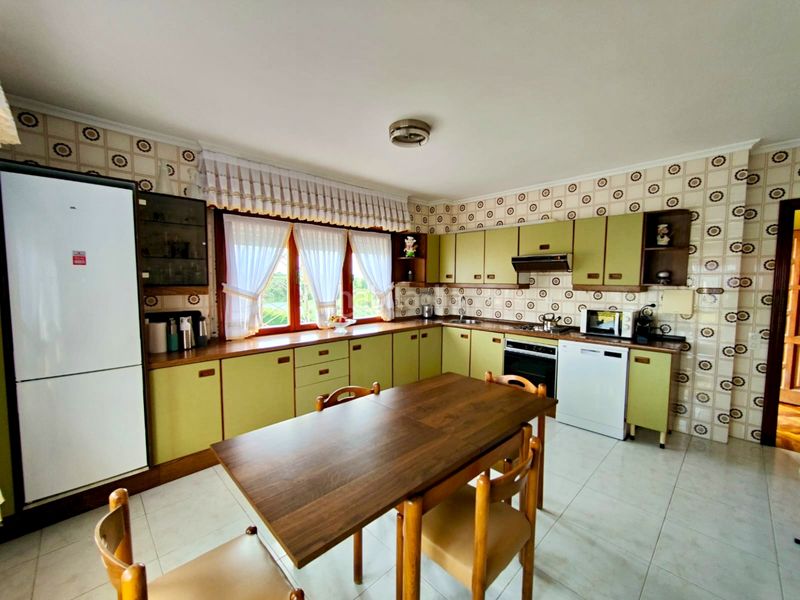 Foto 1abfa608-19f9-4873-875b-448a55cdcdb7. Casa amb calefacció aparcament a Cacicedo Camargo