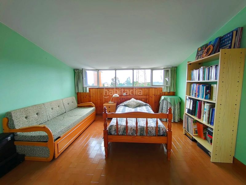Foto 55d82573-70b3-4b8e-8be7-858093691428. Casa amb calefacció aparcament a Cacicedo Camargo