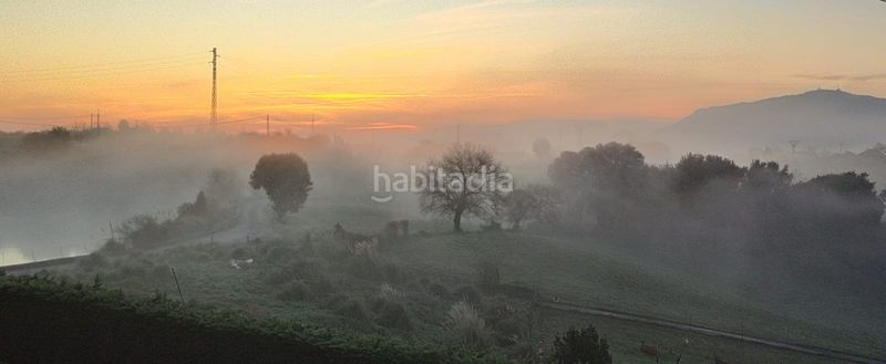 Foto b5e6164a-344b-4c11-a499-2458f0626d14. Casa amb calefacció aparcament a Cacicedo Camargo