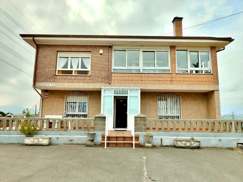 Foto eade0a15-eb4a-4819-872c-91739b964a4d. Casa amb calefacció aparcament a Cacicedo Camargo