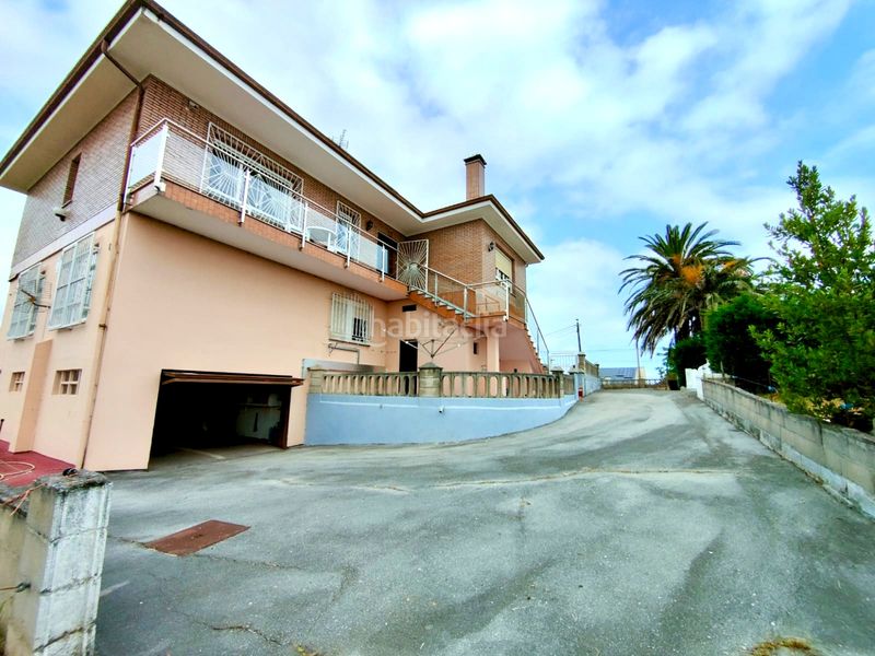 Foto f1096109-f97e-4957-a5ea-72567a1f2436. Casa amb calefacció aparcament a Cacicedo Camargo