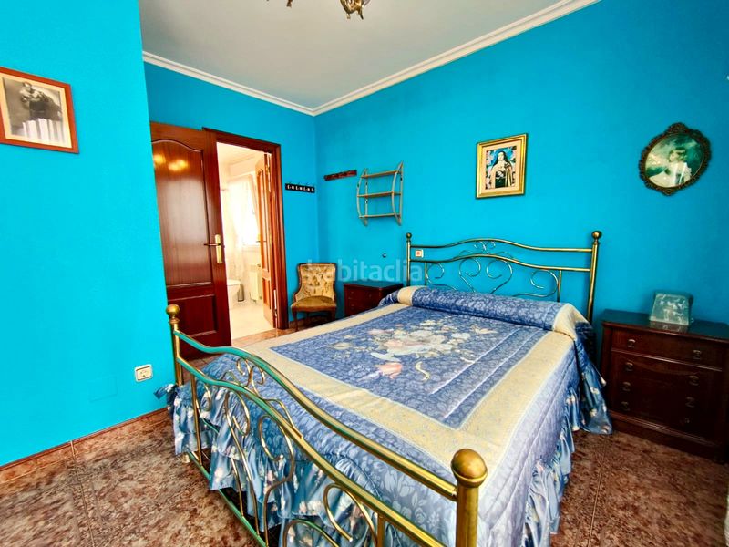 Foto f97ca564-de8a-46ef-a459-29e5a17d24f7. Casa amb calefacció aparcament a Cacicedo Camargo