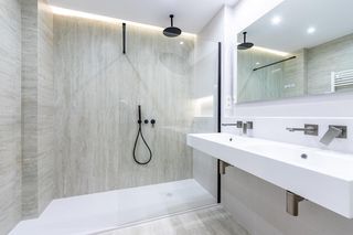 Flat  Urkijo kalea. Piso totalmente reformado en las arenas  4 habitaciones, 3 baños