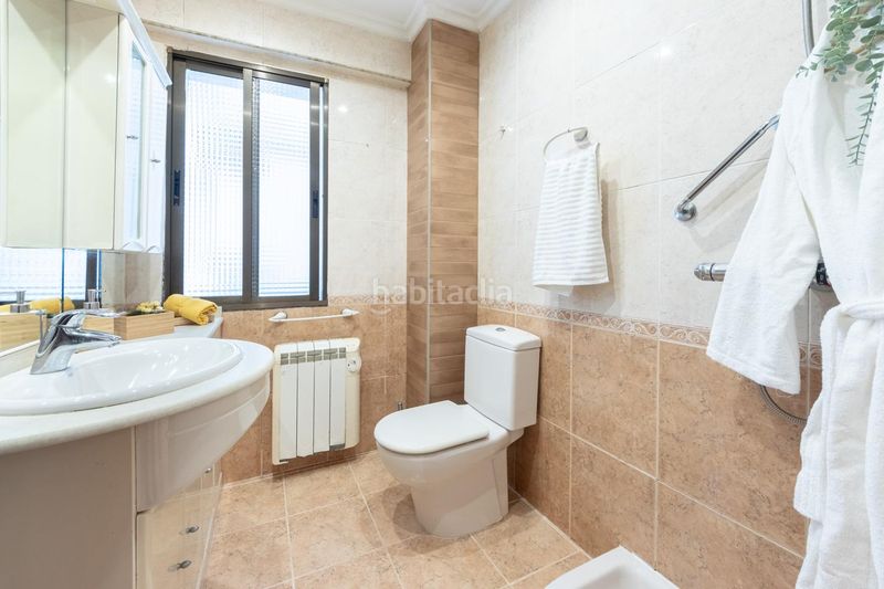 Foto 7882a5ab-a84a-4c76-aa14-dba1e54411c0. Pis a Bermeo