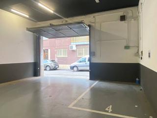 Aparcament cotxe a San enric 29. Garaje en venta en el centro