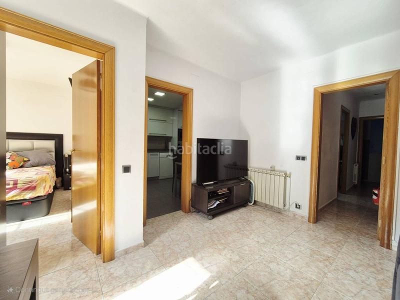 Foto b1229fe8-2f68-447c-8013-b55e2bfec12f. Piso encanto y comodidad en Llagosta (La)