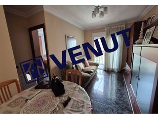 Pis  Calle jaume balmes. Piso en venta en la llagosta