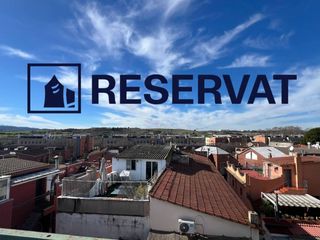 Pis a Santa Perpètua de Mogoda. Piso  2 locales a reformar