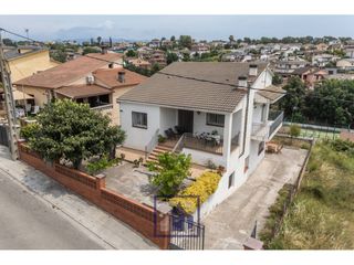 Casa a Lliçà d´Amunt. Casa en venta en lliçà damunt, ca lartigues