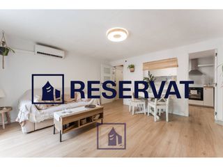 Pis  Calle escolas. Venta de piso en la llagosta cómodo y adaptado