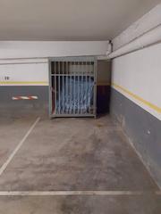 Aparcament cotxe a Gelida