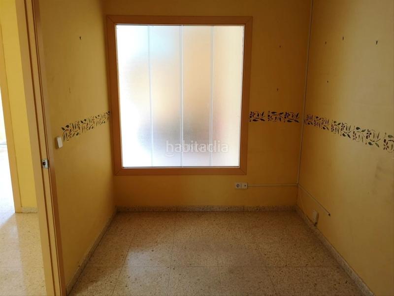 Foto 18c74444-b485-4d69-a214-c53e44b77933. Location local commercial dans Gelida