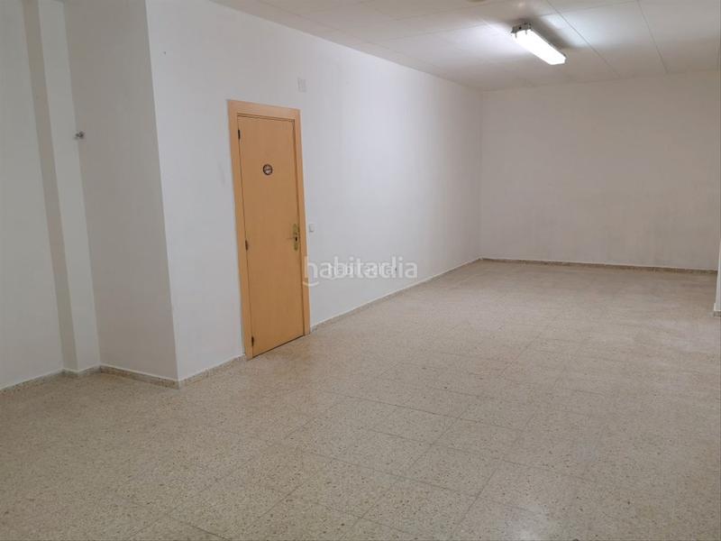 Foto f641edac-f240-4611-b879-e19195ca8b7d. Affitto locale commerciale in Gelida