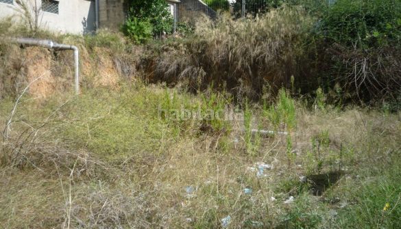 Foto 480feaf0-da81-4dee-958f-ac1d52def0fa. Terreny residencial a Gelida