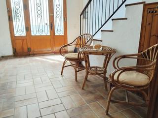Masia a Sant Llorenç d´Hortons. Casa de pueblo