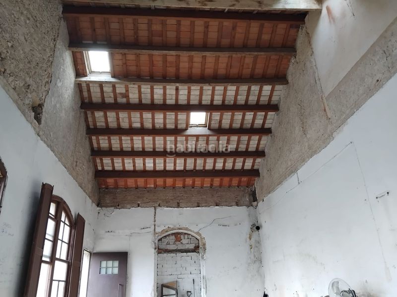 Foto 9c64673a-f5b0-43e6-813c-8f3c4cdd9f6d. Casa a Gelida