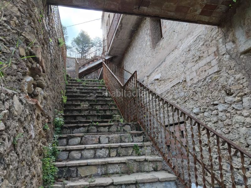 Foto b927d580-f2fc-4968-92f3-9b9bde4029d4. Casa in Gelida