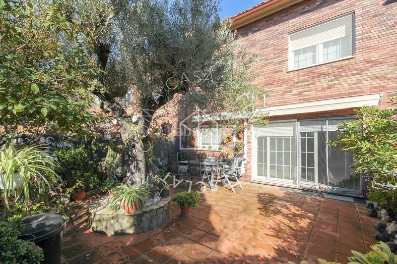 Foto e527531d-50d6-4a7a-a2f0-1f935f448671. Casa adossada amb calefacció a Sant Llorenç d´Hortons