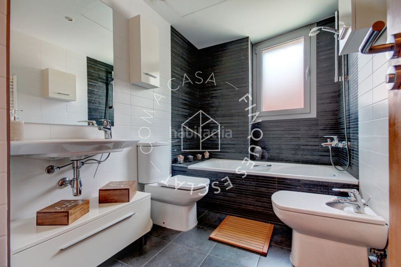 Foto 573ba83b-3be2-4861-8509-4757b499a6e9. Apartamento en Gelida