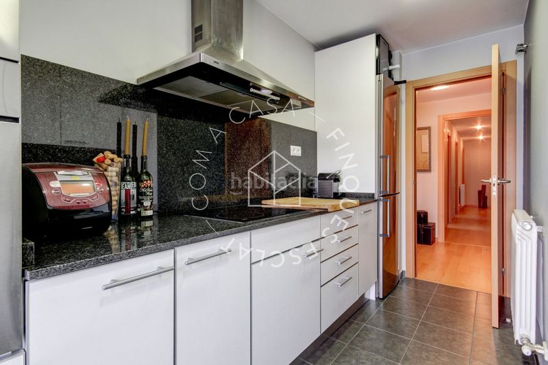 Foto bded15f5-6e48-4f34-8468-059bff70c182. Apartamento en Gelida