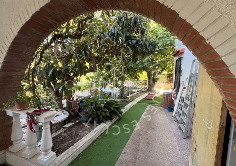 Foto f14f5dfc-0791-4fd4-a0d1-581e9255413c. Casa amb calefacció piscina a Gelida