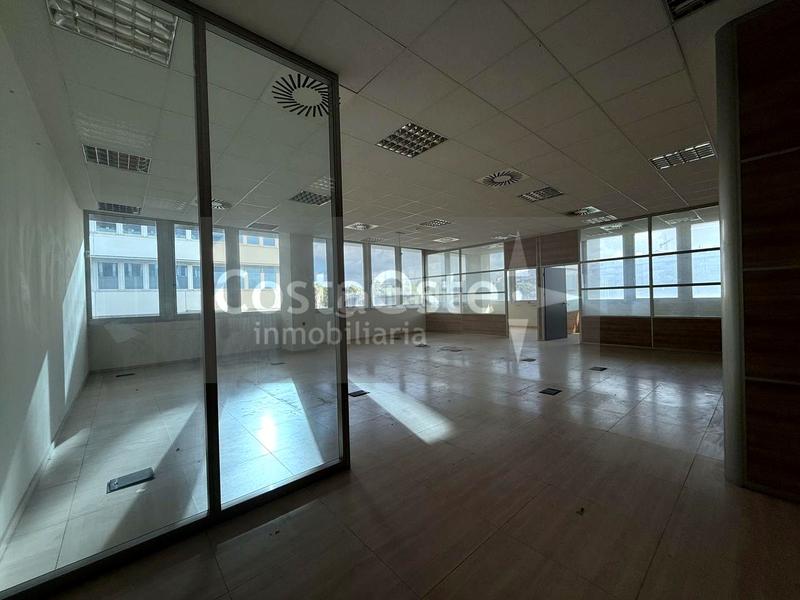 Foto 969e31cd-5de7-4775-a55c-a2813cfa3611. Ufficio in Fuente del Jarro Paterna