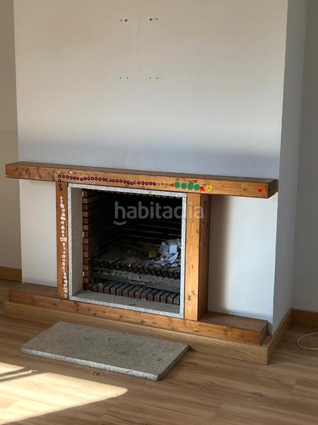 Foto 5851befe-b0f8-4dba-9d35-e4e4e9528b16. Maison jumelée avec cheminée parking dans Magán