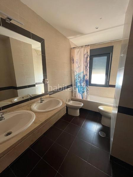 Foto 75afd046-6a22-4436-a2c8-602d245eb297. Maison jumelée avec cheminée parking dans Magán