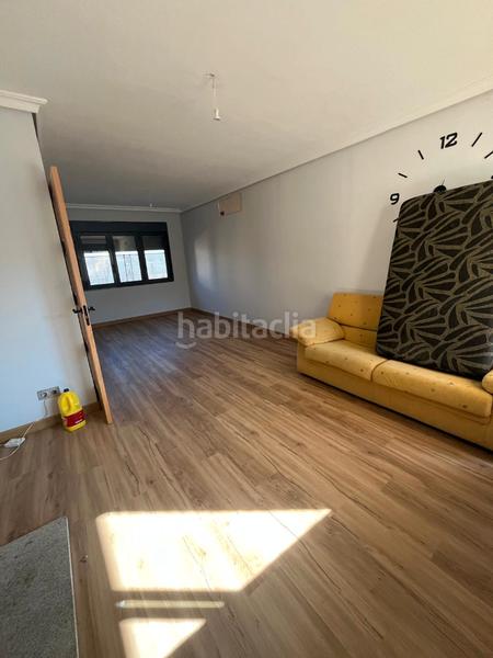 Foto ad0e7a73-8817-4012-86ac-2aca72cfe9ca. Maison jumelée avec cheminée parking dans Magán