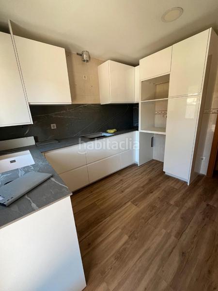 Foto c029ae02-a844-46fc-9637-73c036e476d1. Maison jumelée avec cheminée parking dans Magán