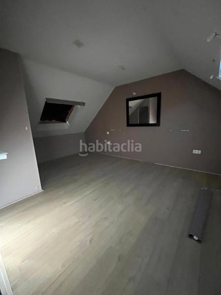 Foto c03efa94-2ca7-47c6-a8d9-62ebbbc8df98. Maison jumelée avec cheminée parking dans Magán