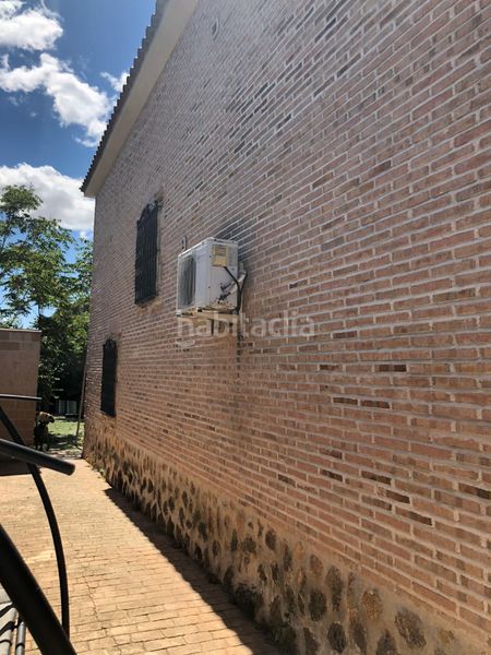 Foto 4bcd85a2-7c96-490d-a220-ce73f7620975. Xalet amb aparcament piscina a Yuncos