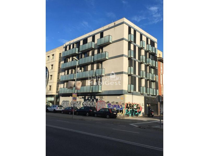 Foto a1a1d9e9-fd5a-4100-a765-86094791b236. Local comercial a Eixample Sud-Migdia Girona