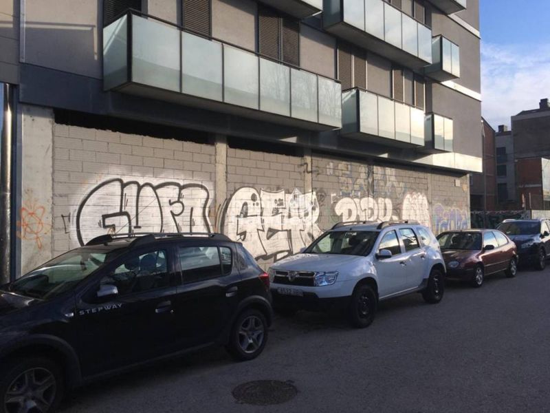 Foto d84e8c25-7c7e-49f3-bbbf-e62a009dcd21. Local comercial a Eixample Sud-Migdia Girona