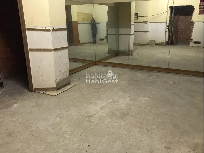 Foto 532fec29-8689-49b9-a977-9d030fb3c2e0. Local comercial a Sant Narcis Girona