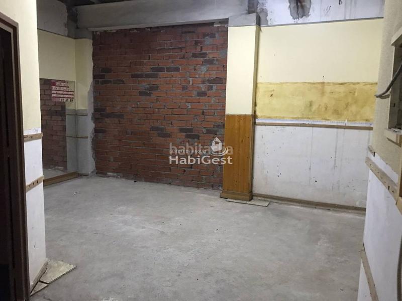 Foto f23f268a-53b1-40c2-b8ad-3e5fc50ea092. Local comercial a Sant Narcis Girona