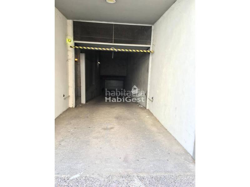Foto c5e1d0a5-78a0-41be-b77b-a9266a758375. Alquiler parking coche parking en alquiler en eixample sur en Girona