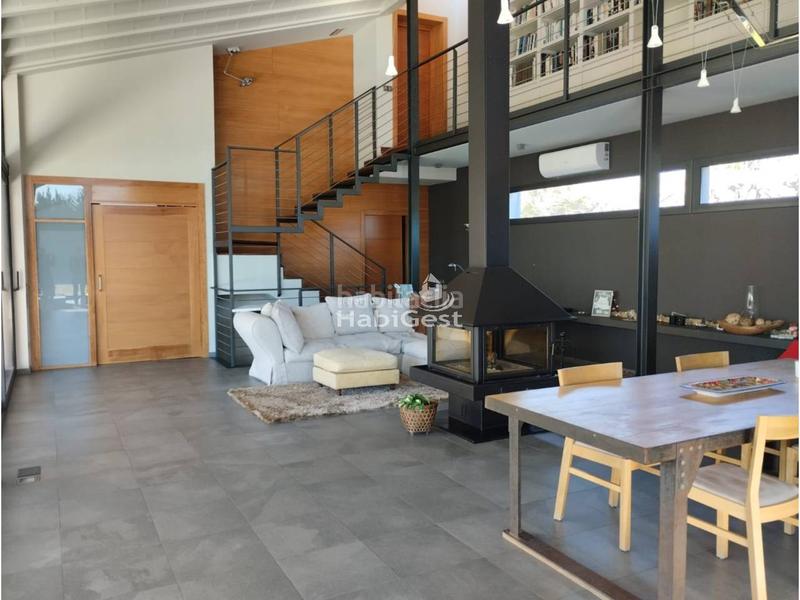 Foto 098f255f-af4f-459a-9e86-de439e8b8033. Casa con parcheggio piscina in Cervià de Ter