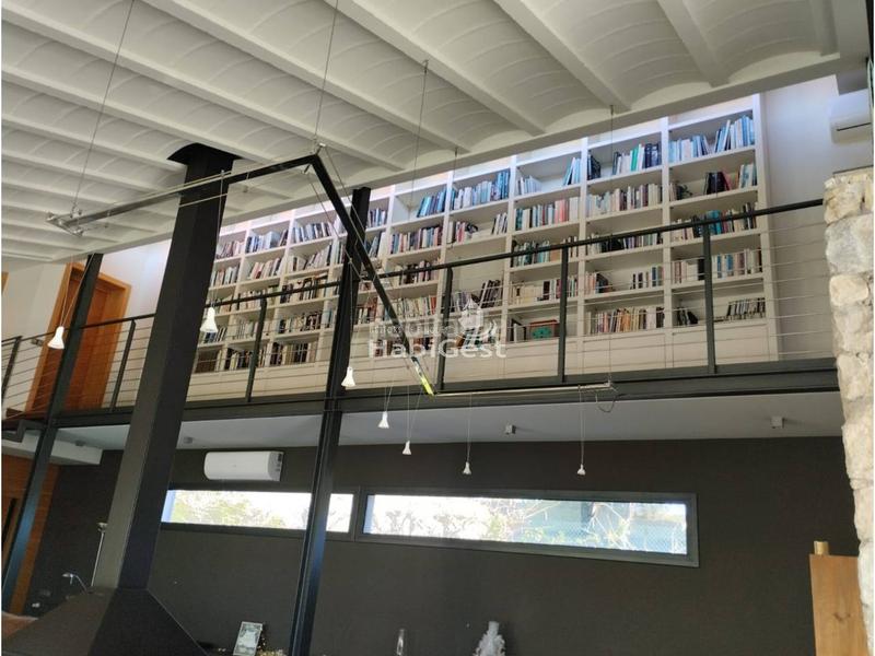 Foto bb63adde-0f5a-4902-b3fa-dafed737bcf1. Casa con parcheggio piscina in Cervià de Ter