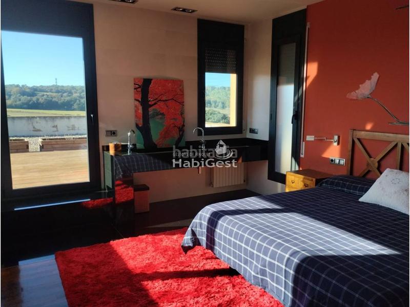 Foto c823bfe3-7cc0-40ea-9365-38c98cf27261. Casa con parcheggio piscina in Cervià de Ter